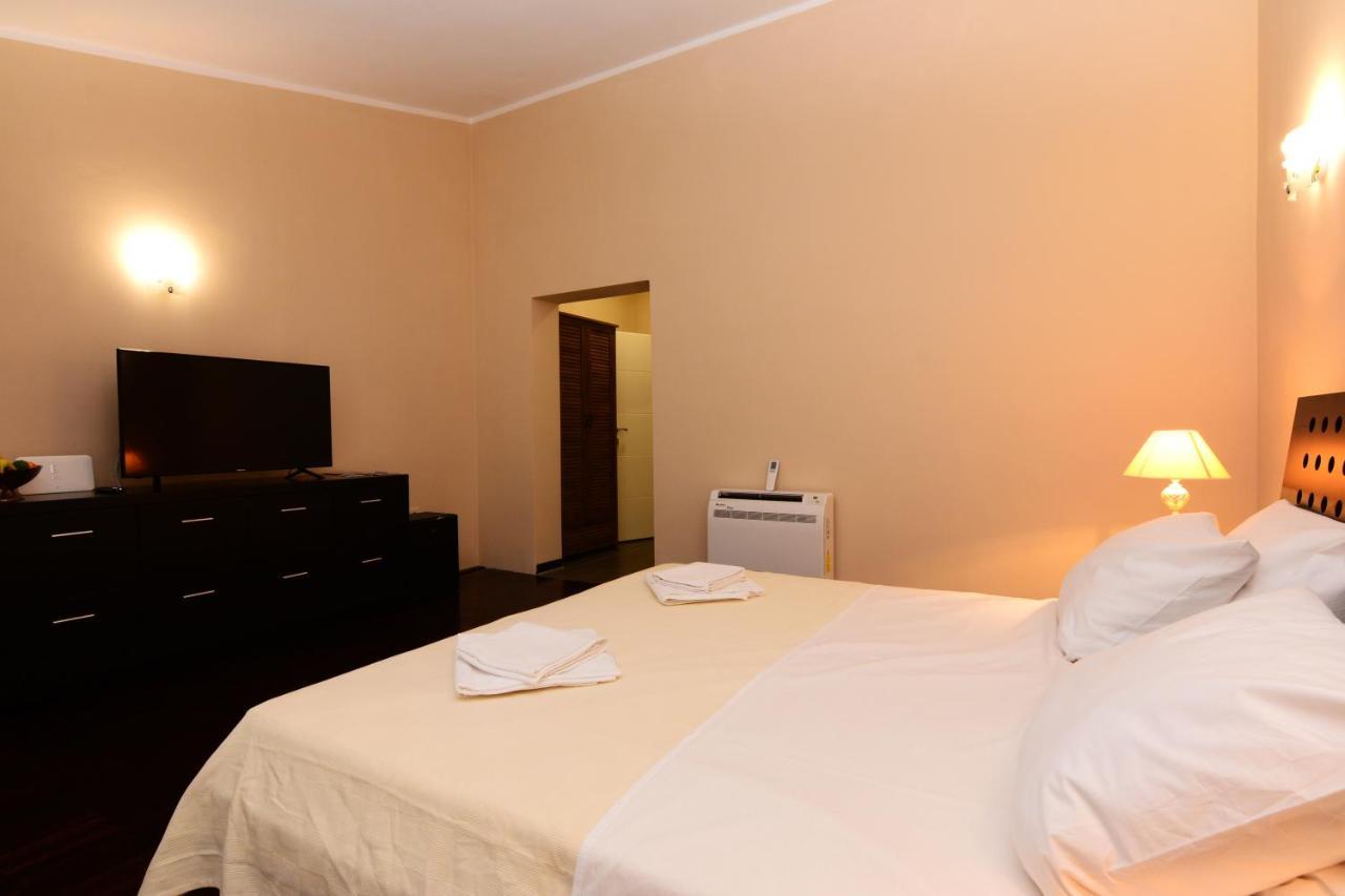 Couette-café Luxury Uzorita 4*
